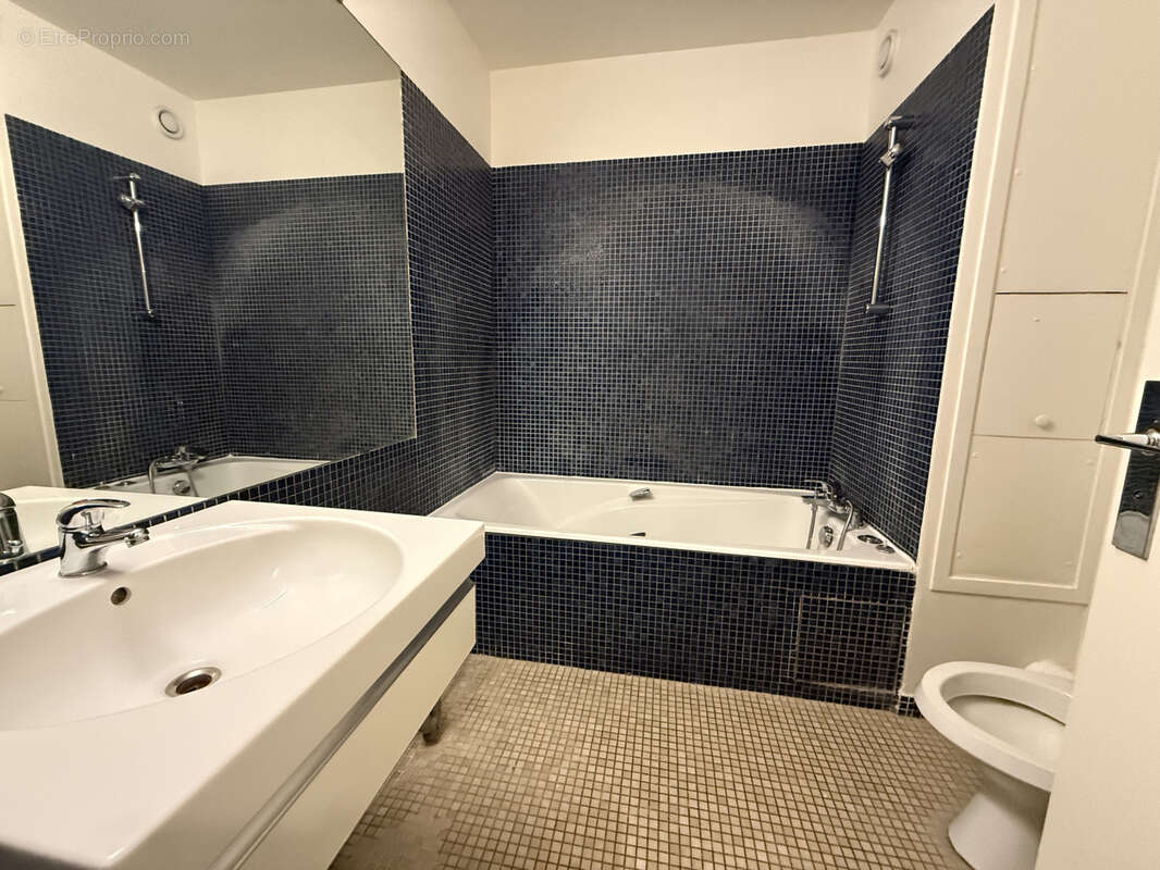 Appartement à PARIS-14E