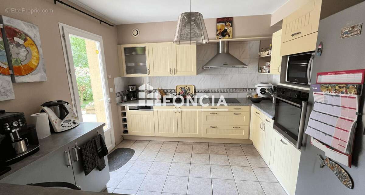 Maison à NOYEN-SUR-SARTHE