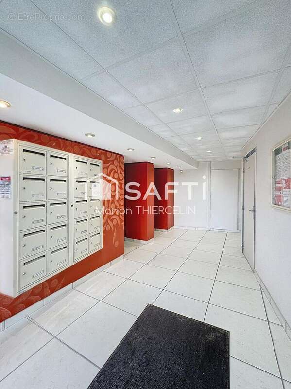 Photo 2 - Appartement à LA CHAPELLE-SAINT-MESMIN