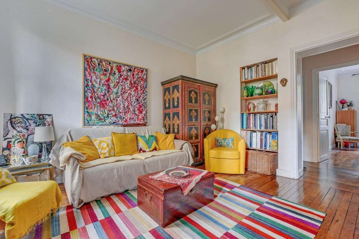 Appartement à PARIS-19E