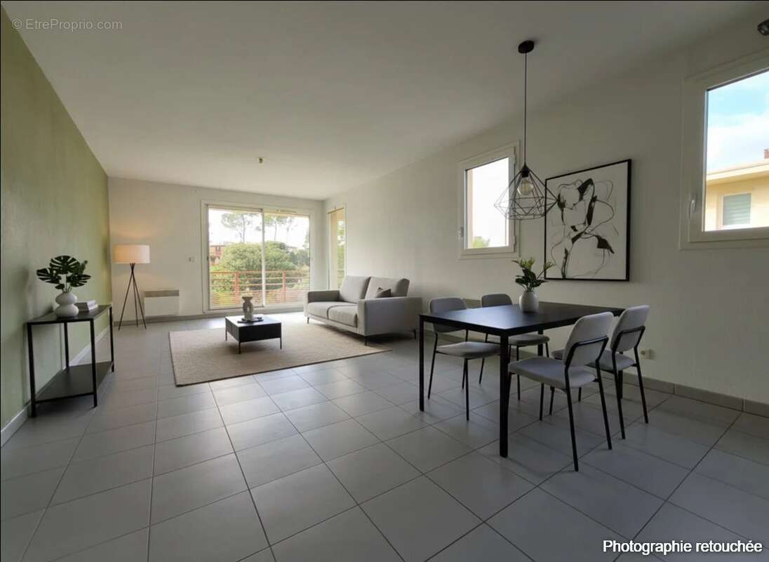 Appartement à FREJUS