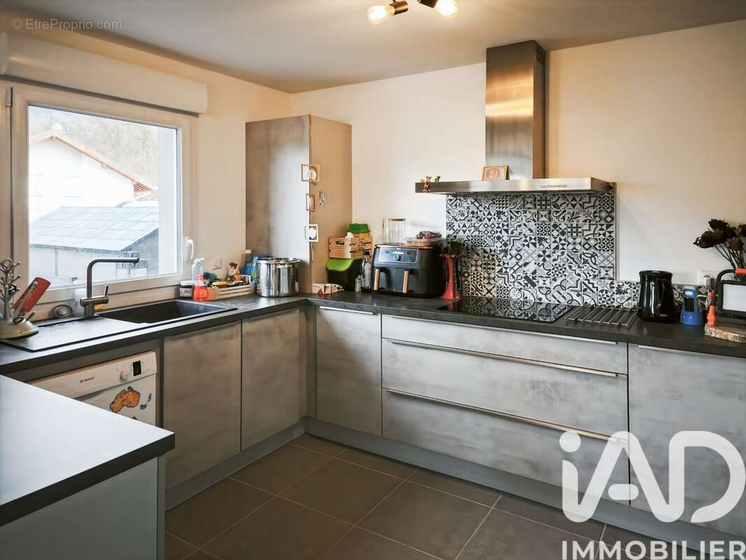 Appartement 90 m² à Alby-Sur-Cheran  - photo 2