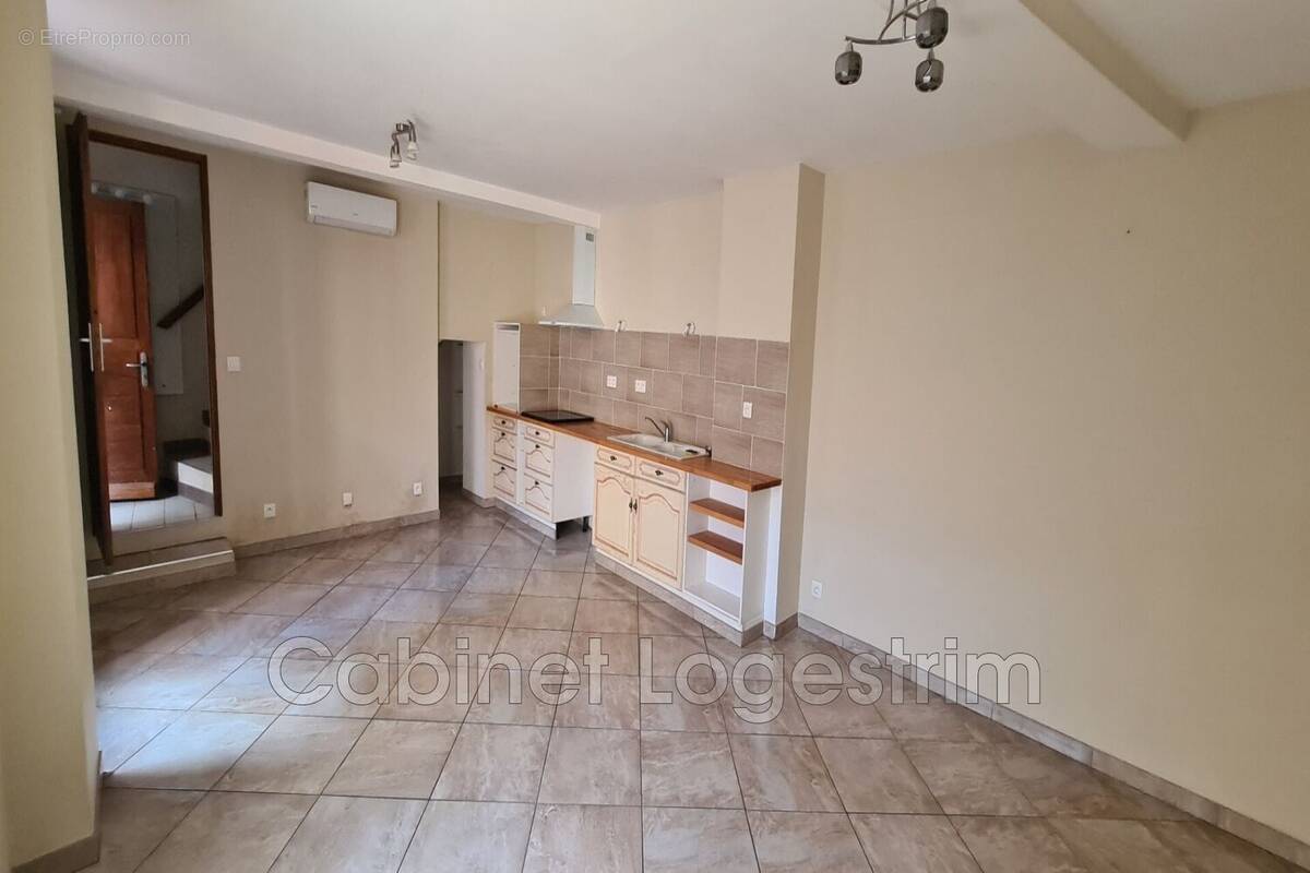 Appartement à BERNIS