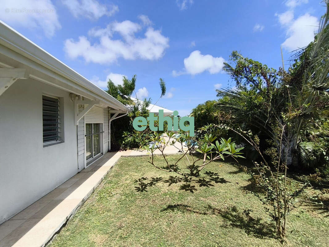 Maison à SAINT-FRANCOIS