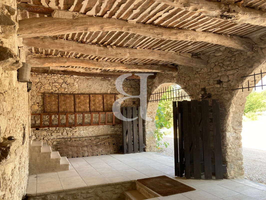 Maison 282 m² à Buis-Les-Baronnies  - photo 6