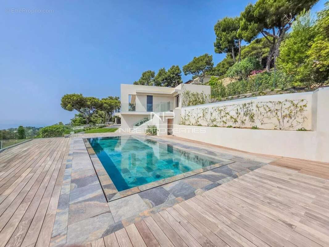 Maison à ROQUEBRUNE-CAP-MARTIN