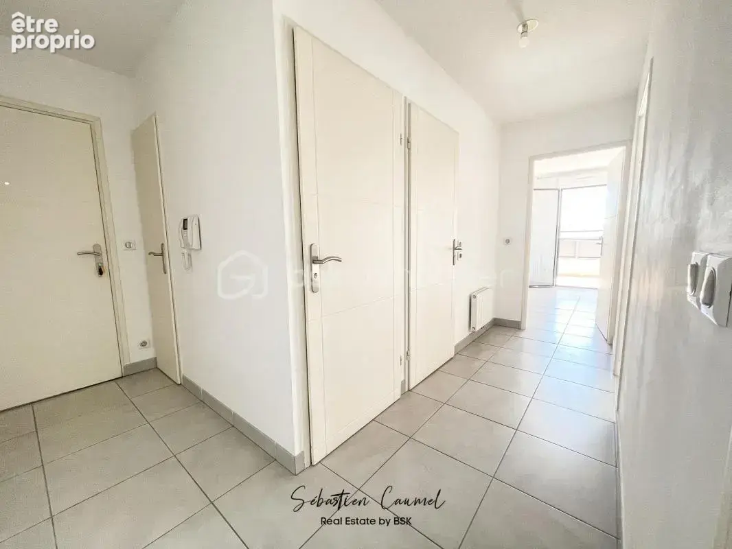 Juvignac - T3 dernier étage avec terrasse 13 m², vue dégagée, piscine et parking - photo 15