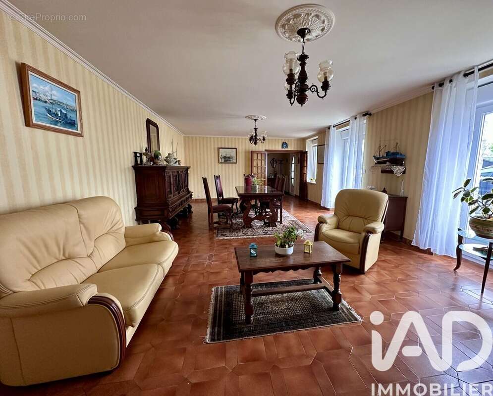 Maison 165 m² à Treffiagat  - photo 8