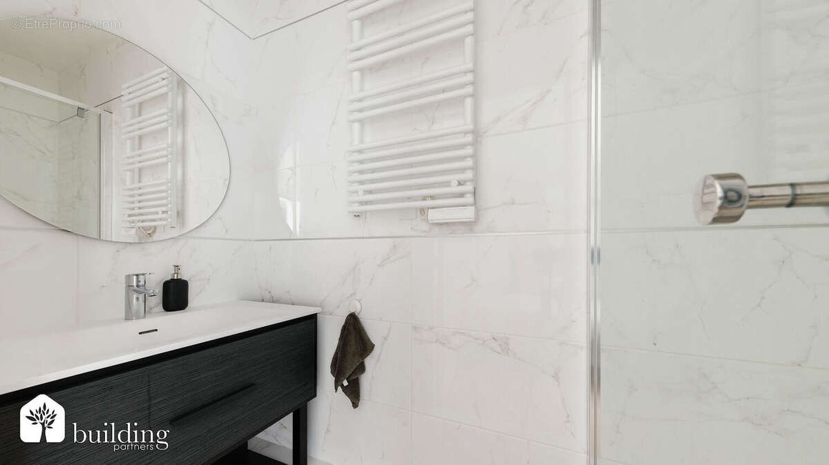 Appartement à LEVALLOIS-PERRET