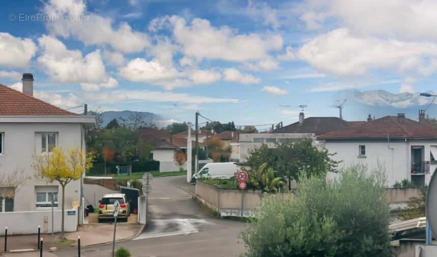 Appartement à AUREILHAN