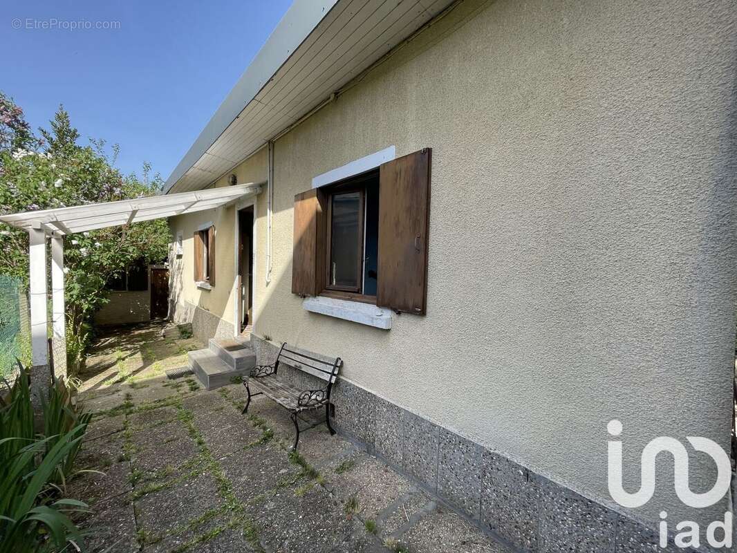 Photo 3 - Maison à SAINT-REMY-LES-CHEVREUSE