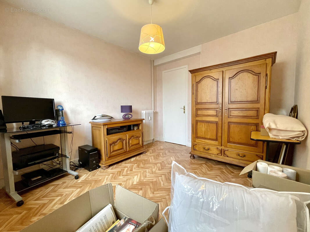 Appartement à HEROUVILLE-SAINT-CLAIR