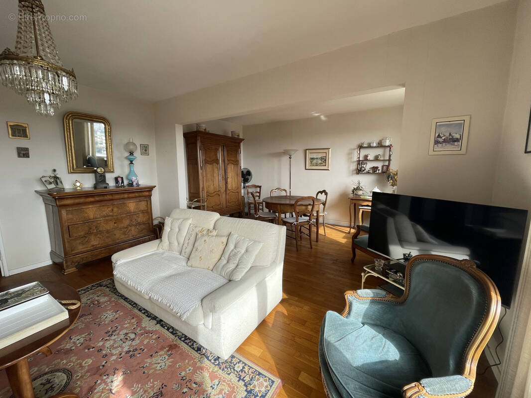 Appartement à SAINT-ANDRE-LES-VERGERS