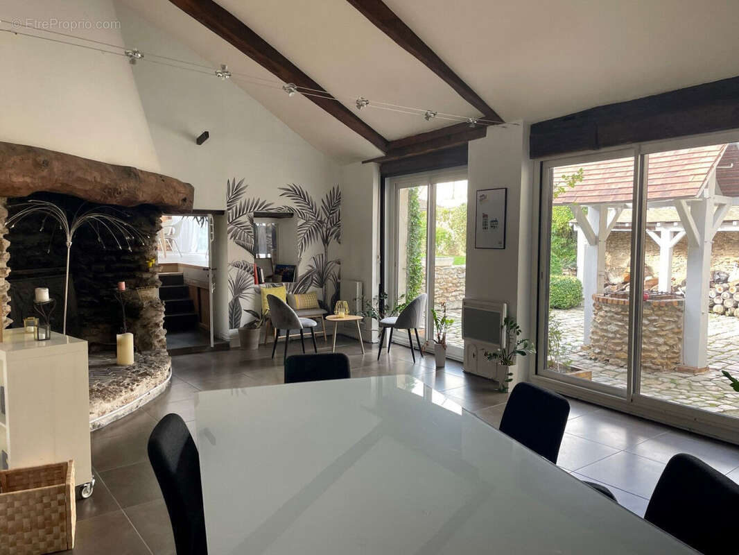 Maison à MONTFORT-L'AMAURY