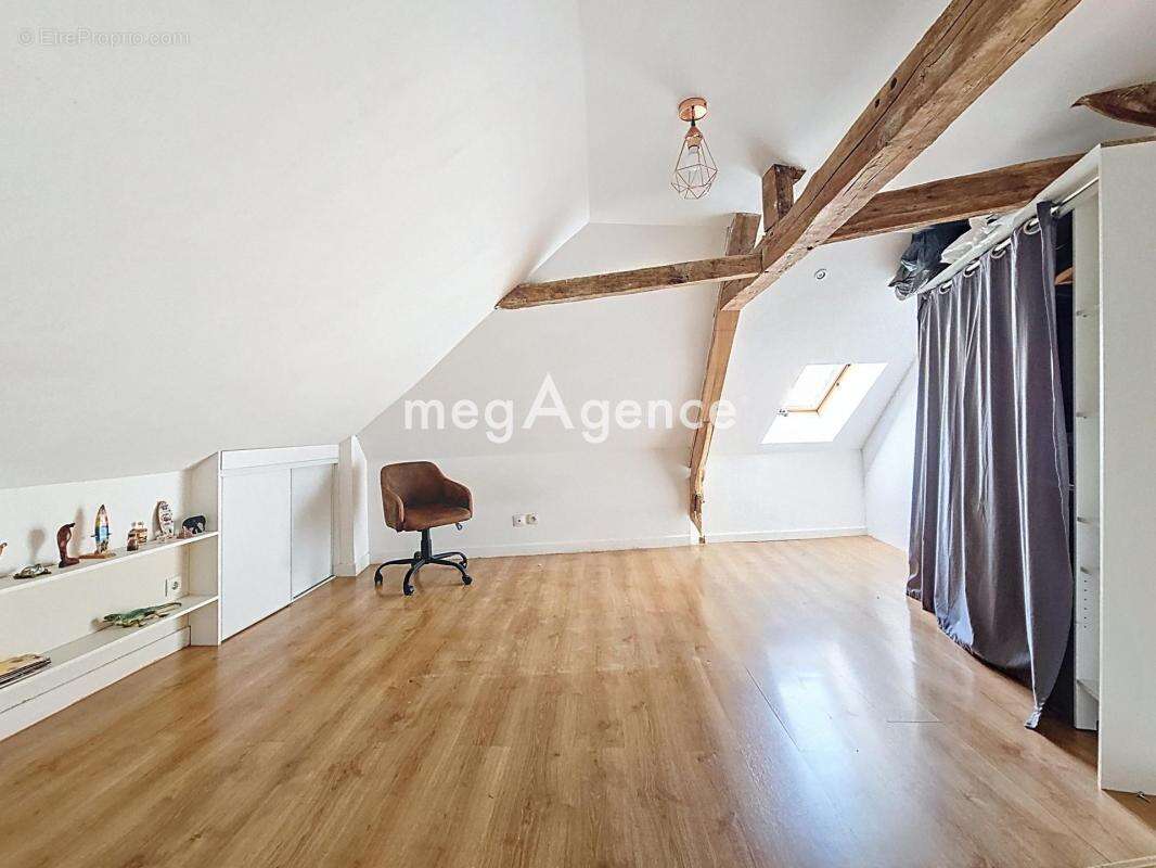 Appartement à BOUAFLE
