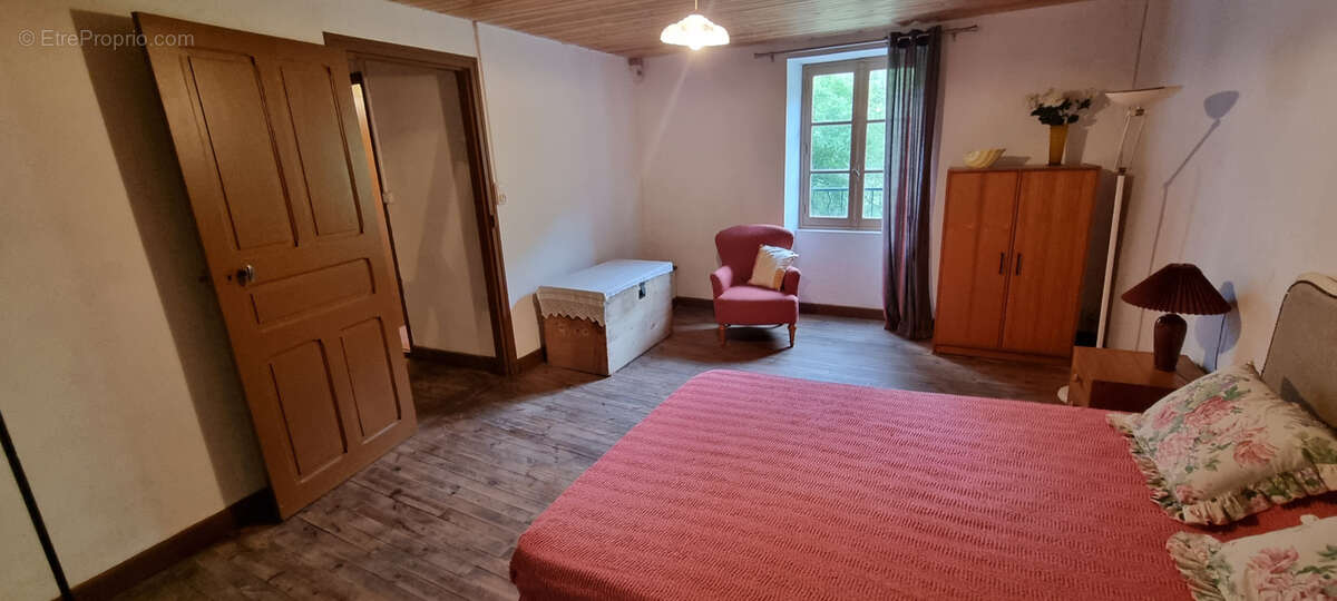 Maison 83 m² à Entraygues-Sur-Truyere  - photo 5
