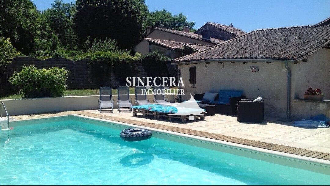 Maison à MONTAGRIER