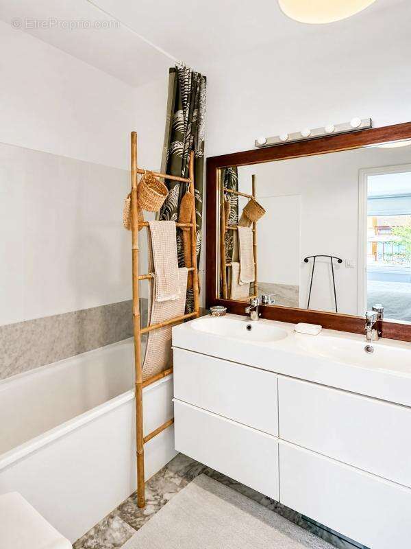 Le Chesnay-Rocquencourt — Résidence Parly II — Appartement familial 93 m² avec 3 chambres, loggia, box et cave - photo 10