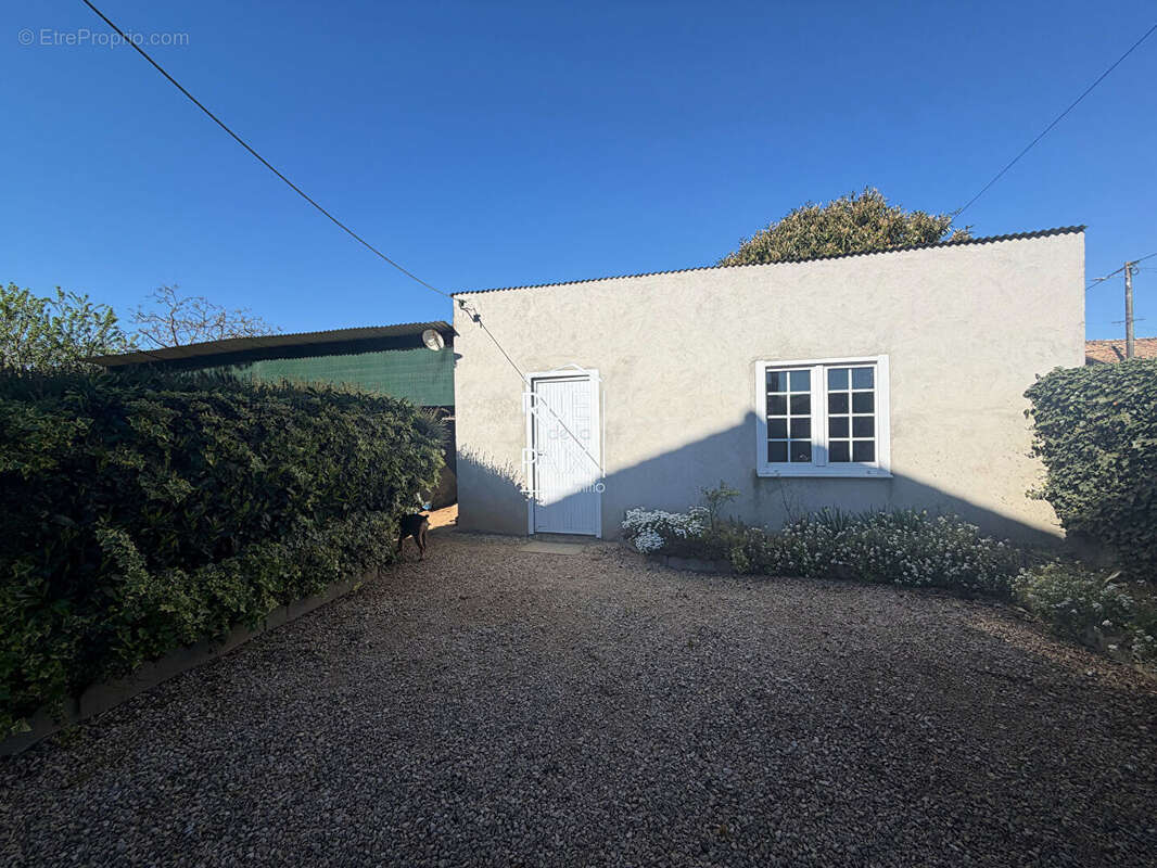 Maison à PAMPROUX