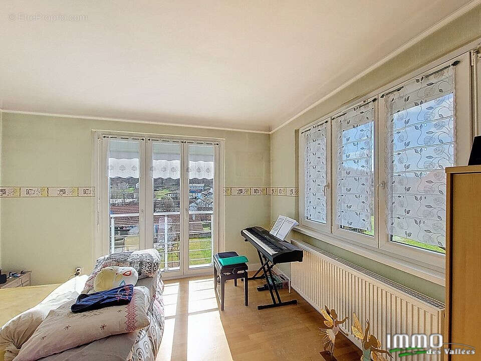 Maison à FRESSE-SUR-MOSELLE