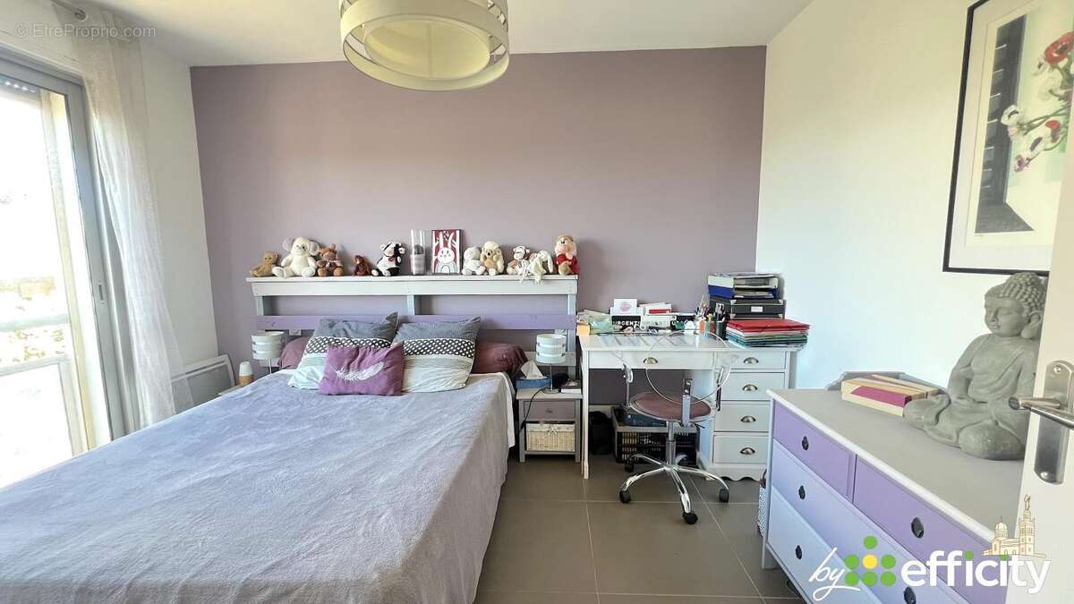 Appartement à MARSEILLE-9E