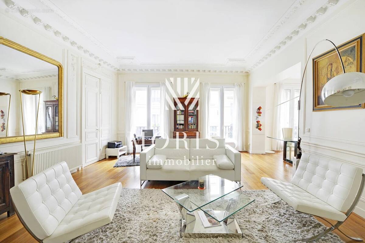 Appartement à PARIS-19E