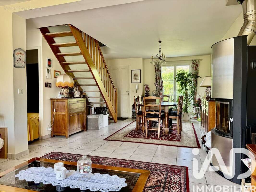 Maison 95 m² à Senantes  - photo 4