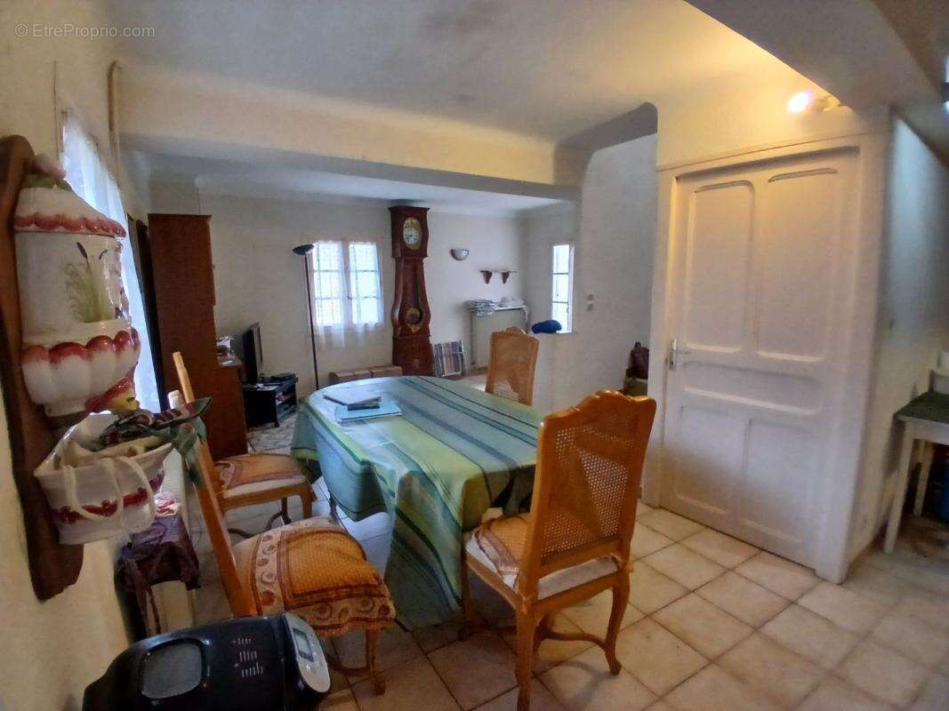 Maison à MONTFERRER