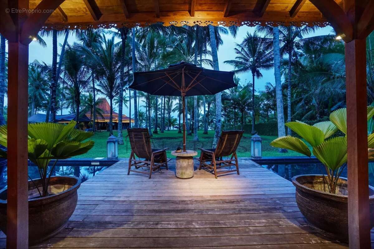 Chef-d'œuvre rare en bord de mer - Domaine patrimonial en pleine propriété sur la côte ouest intacte de Bali - photo 19