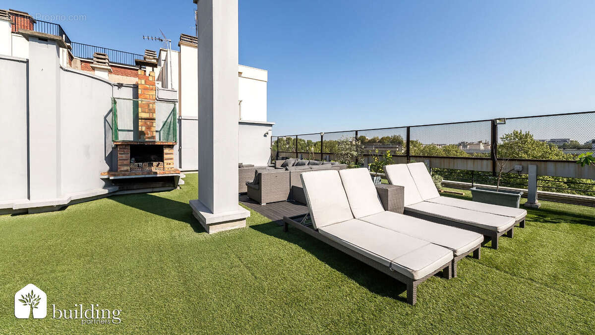 Appartement à NEUILLY-SUR-SEINE