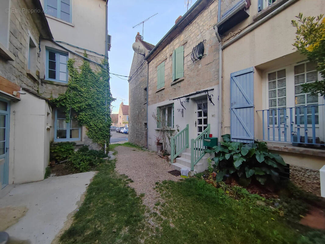 Maison à CHARS