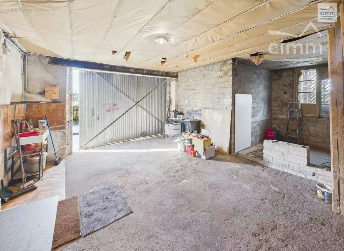 Maison à BOURG-DES-COMPTES