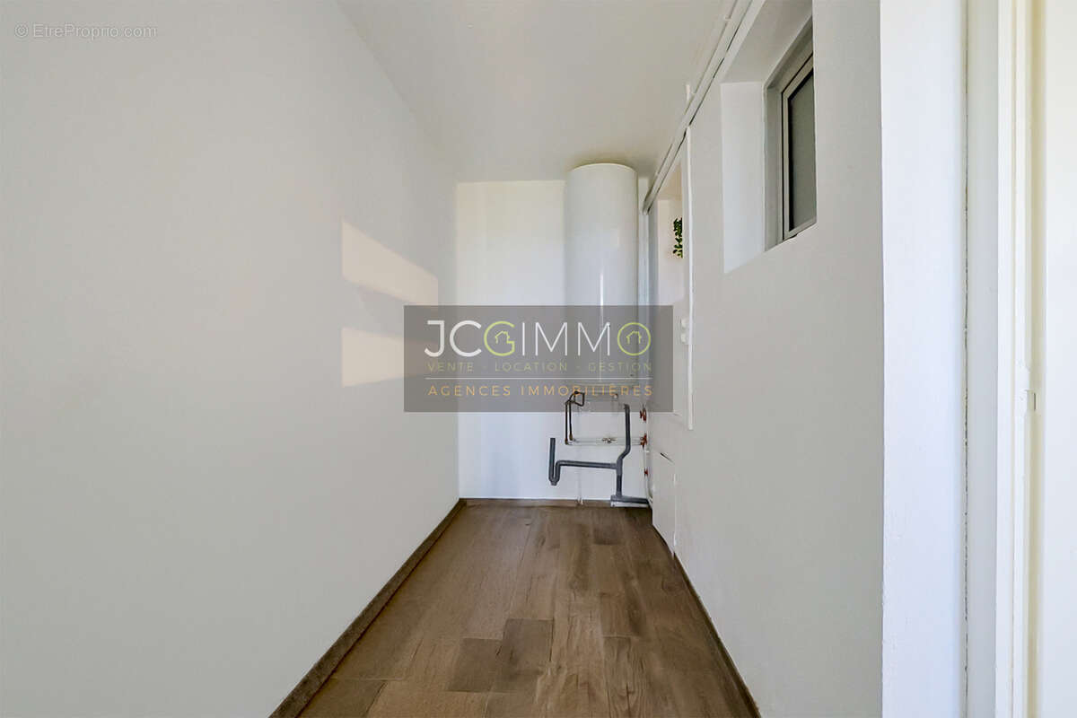 Appartement T4 vue Mer + 2 Balcons + Garage + Cave - photo 16