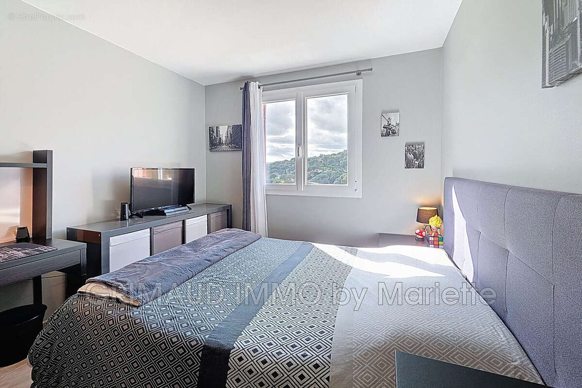 Appartement à GRIMAUD