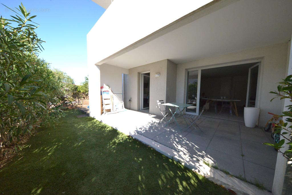 Appartement à PUGET-SUR-ARGENS