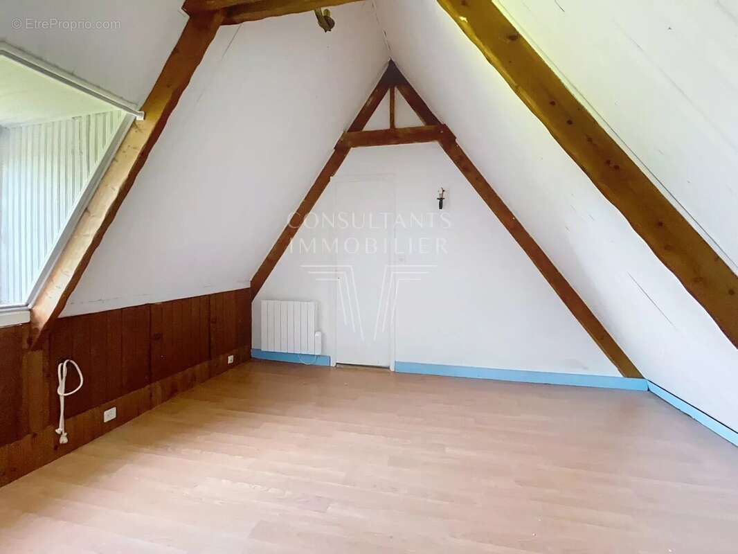 Maison à CORMEILLES