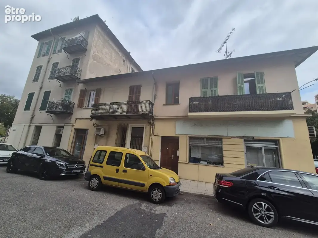 Commerce 150 m² à vendre à Nice (06300) - photo 1