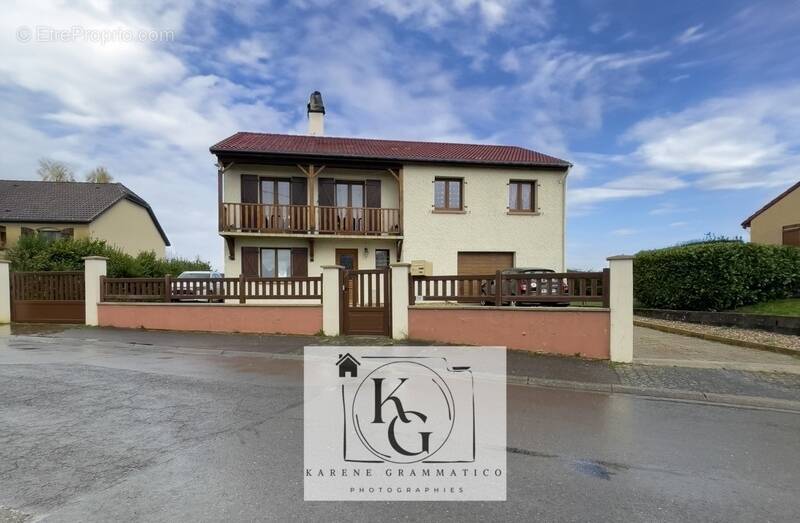 Maison à TUCQUEGNIEUX