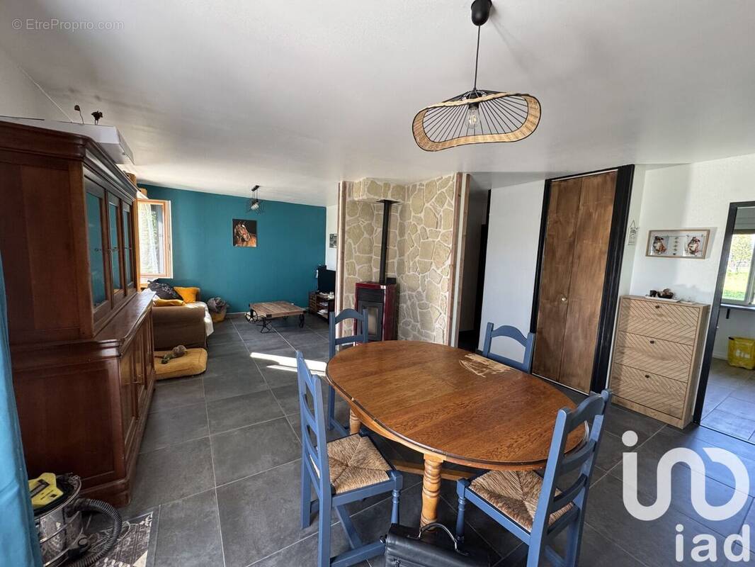 Photo 1 - Maison à FOLLES