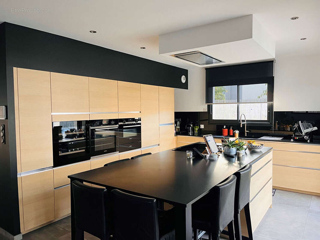 Maison à VERN-SUR-SEICHE