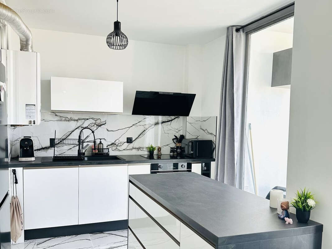 Appartement à MARSEILLE-9E