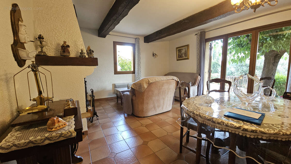 Maison à PEYMEINADE