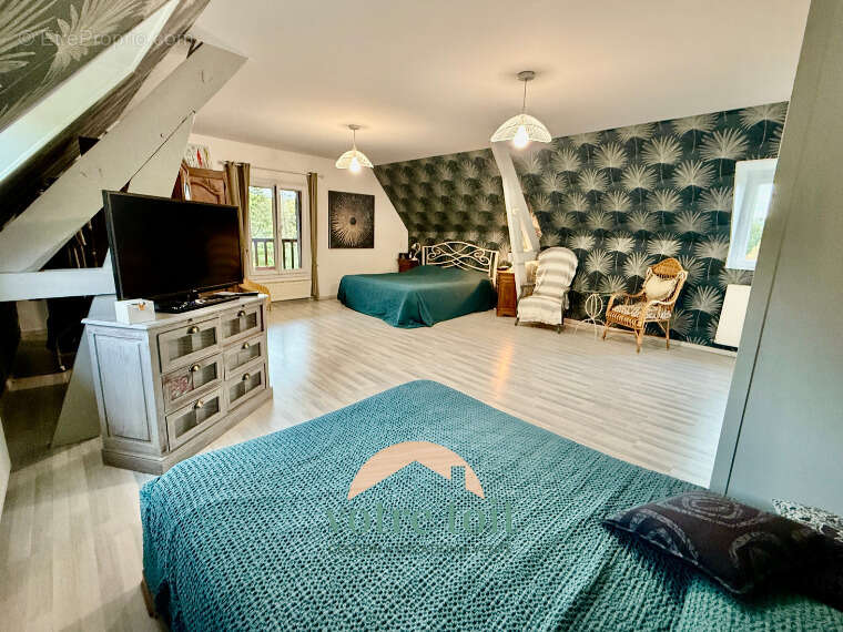 Maison à PONT-L'EVEQUE