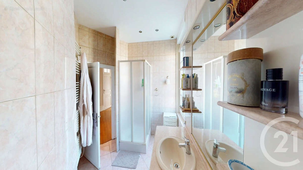 Maison à SAINT-QUENTIN