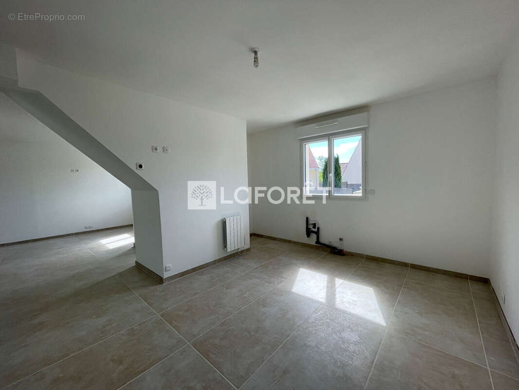 Maison à MAROLLES-EN-BRIE