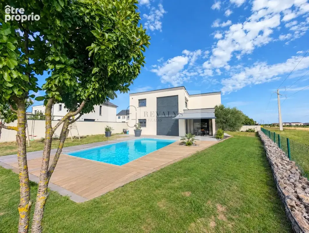 Maison à CHEVIGNY-SAINT-SAUVEUR