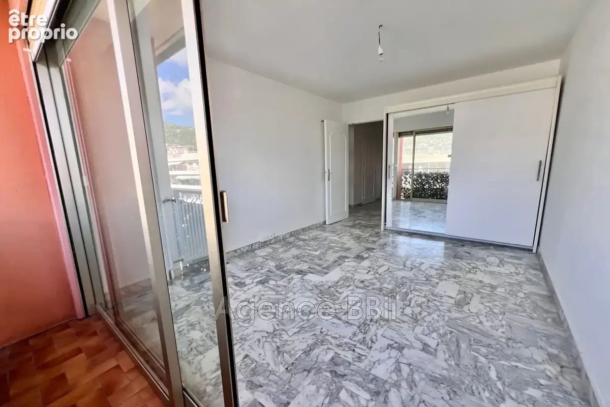 Appartement 82 m² à Nice  - photo 8