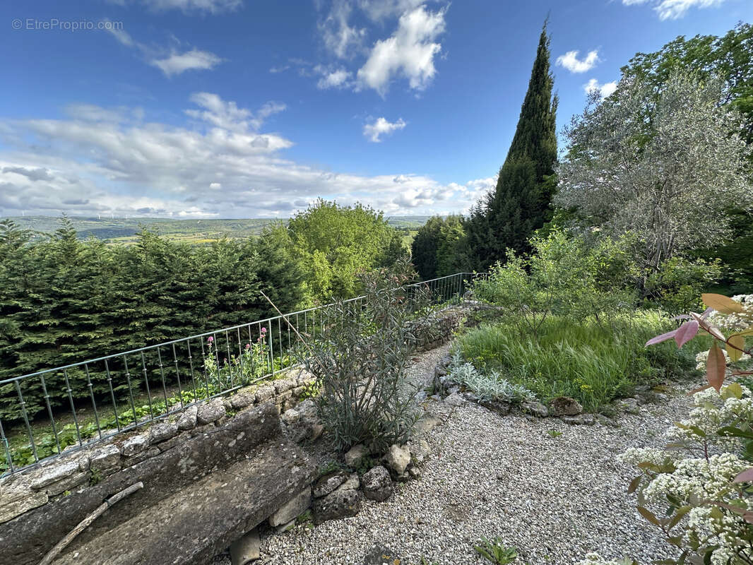 Maison à GRIGNAN
