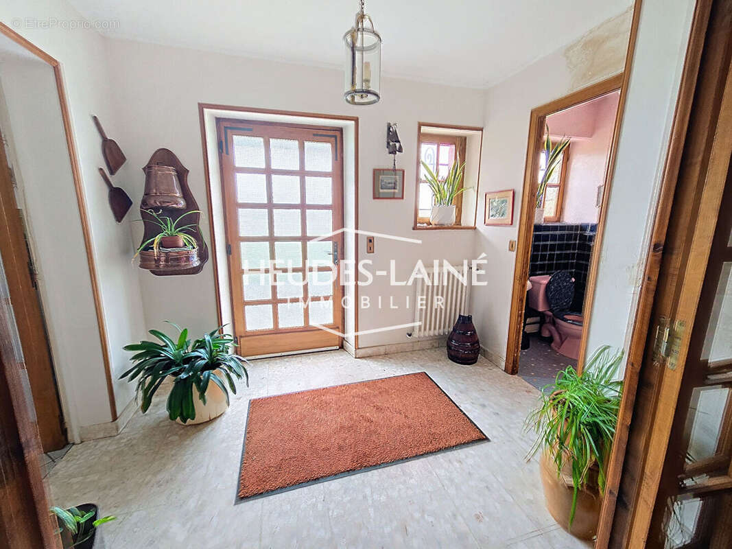 Maison à SAINT-POIS