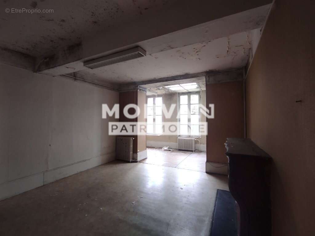 Maison à CHATEAU-CHINON(VILLE)